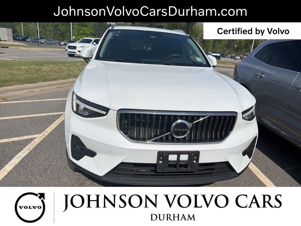 Used 2023 Volvo XC40 B5 Plus w/ Driver Assist Package image 24
