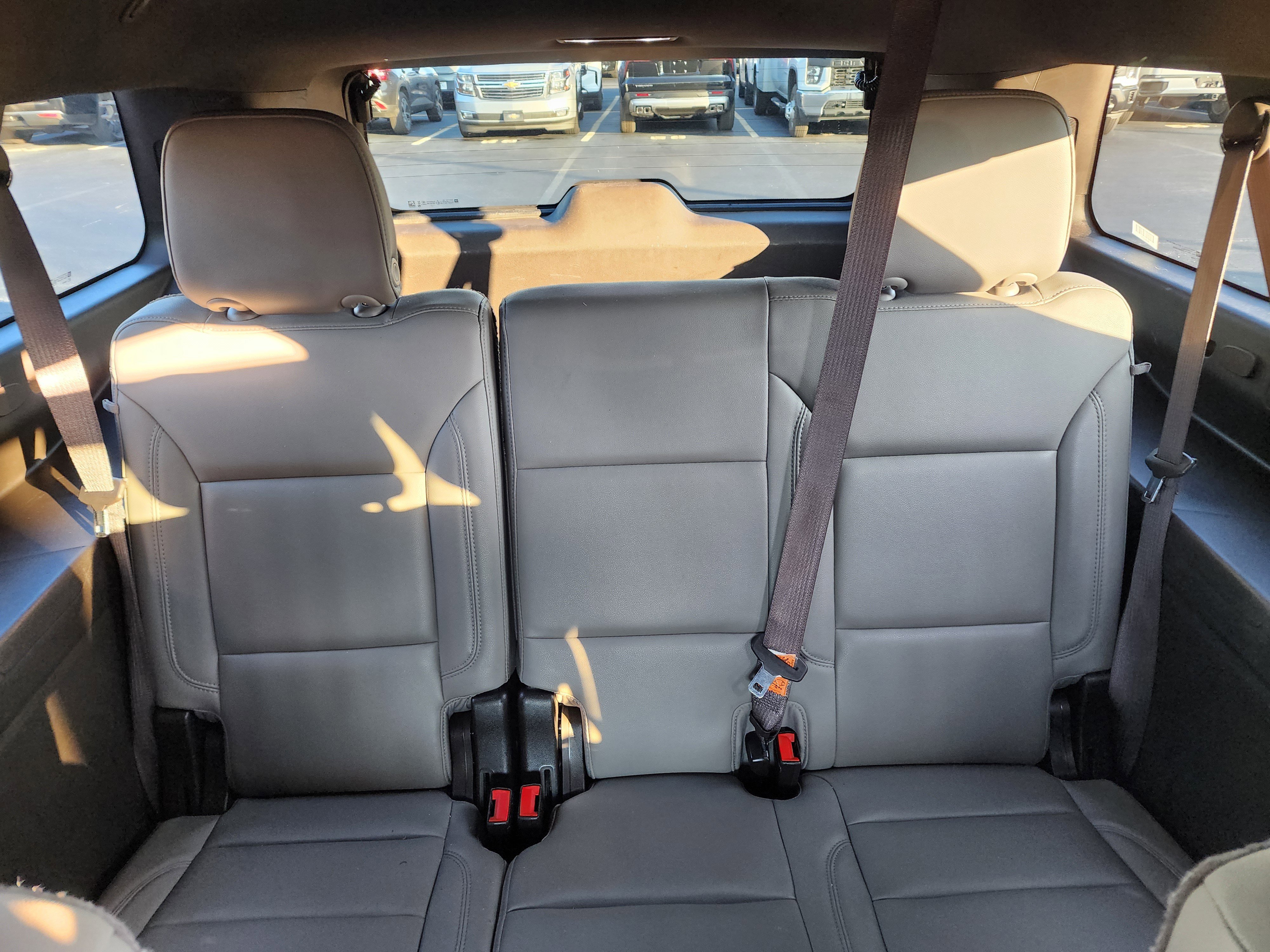 Used 2021 Chevrolet Suburban Z71 w/ Z71 Off-Road Package image 18