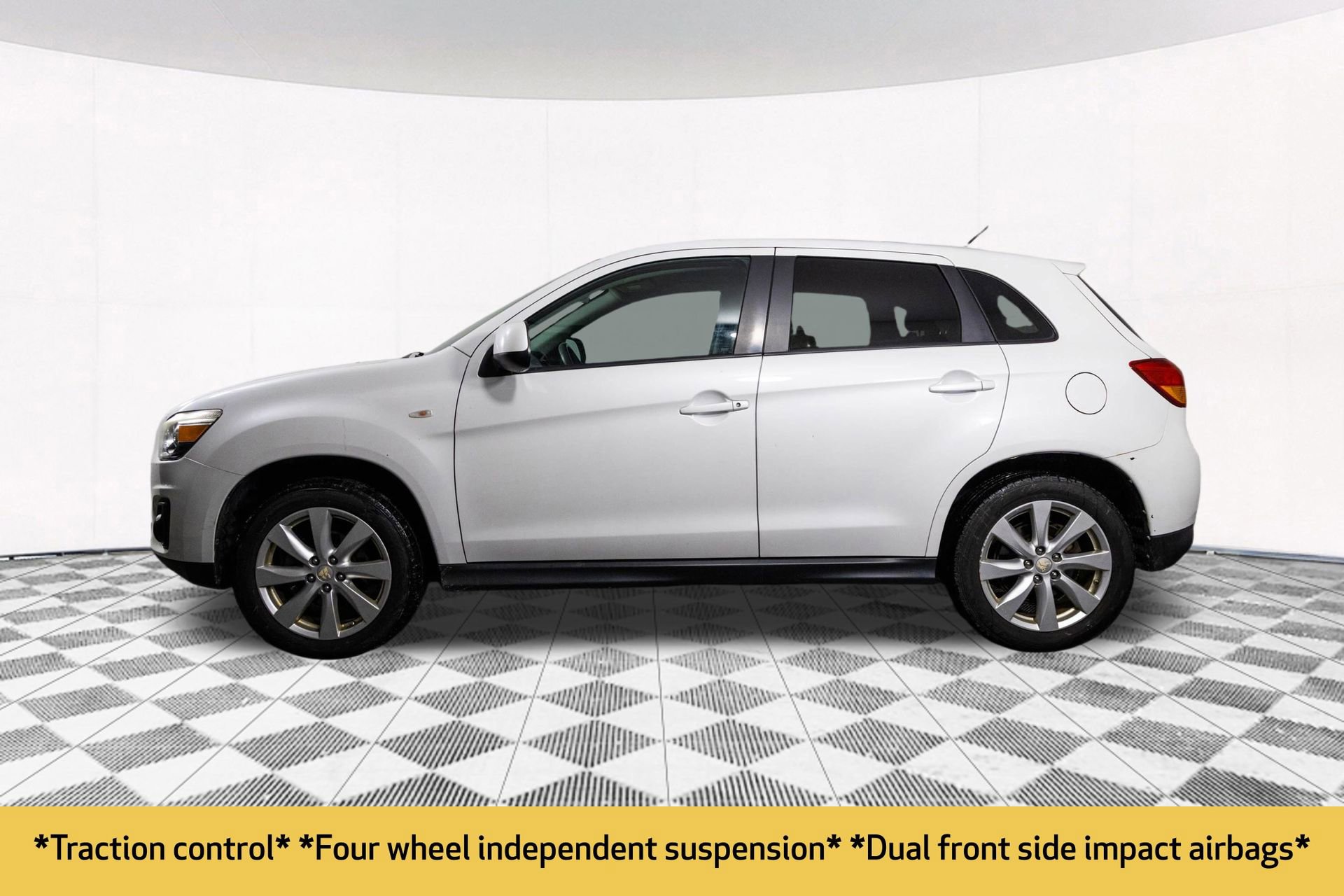 Used 2014 Mitsubishi Outlander Sport ES image 8