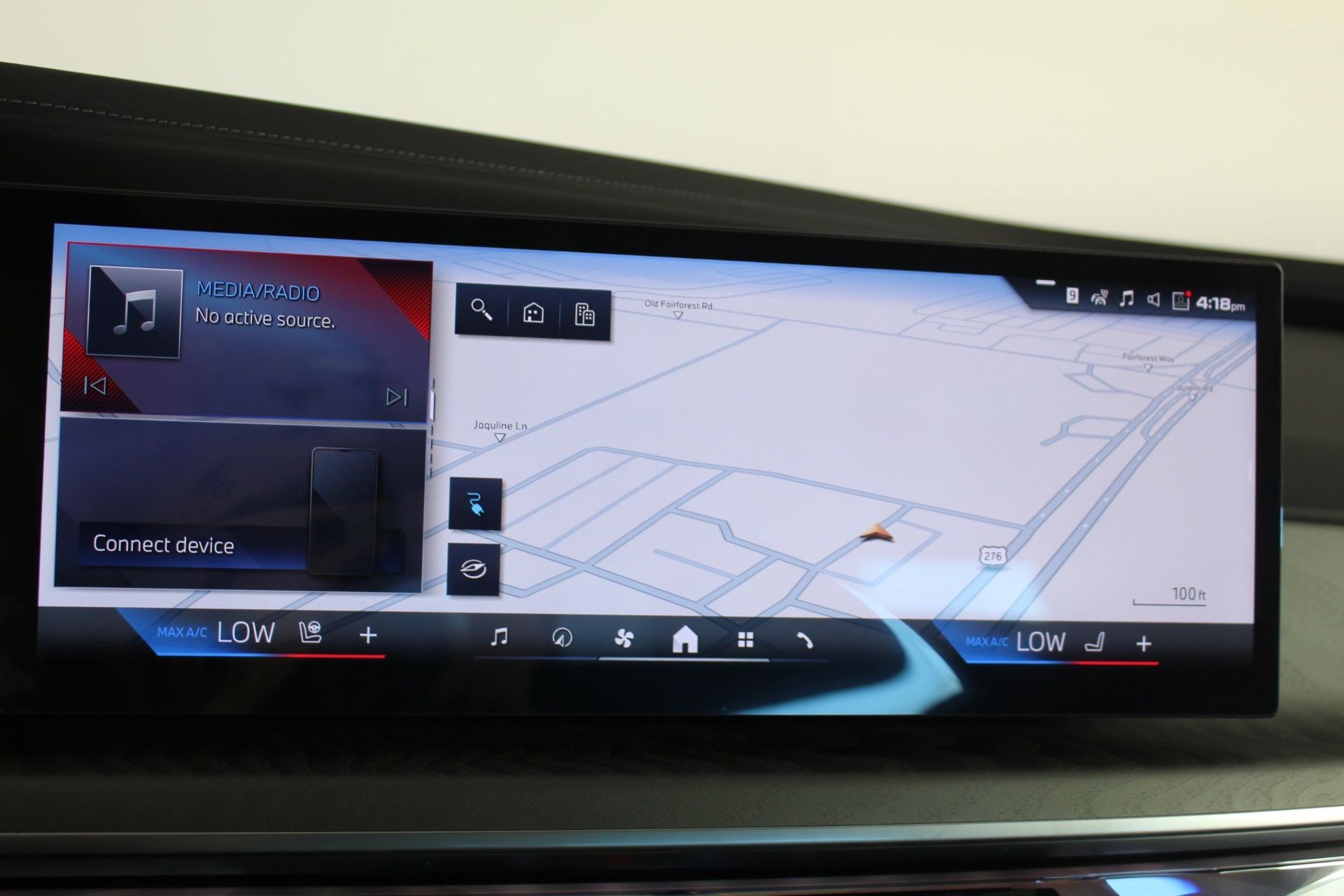 Used 2026 BMW i7 M70 w/ Premium Package image 29