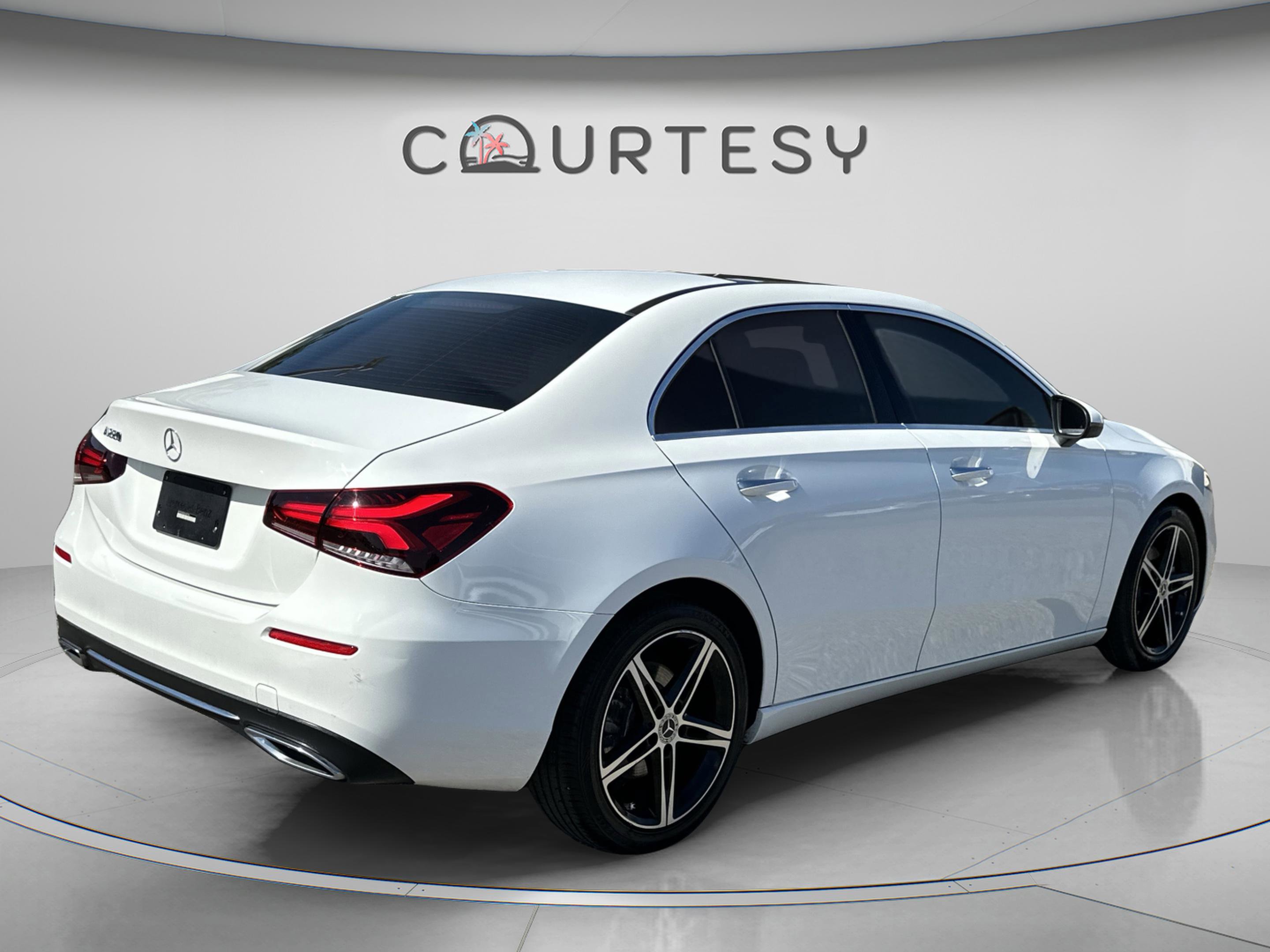 Used 2022 Mercedes-Benz A 220 image 7