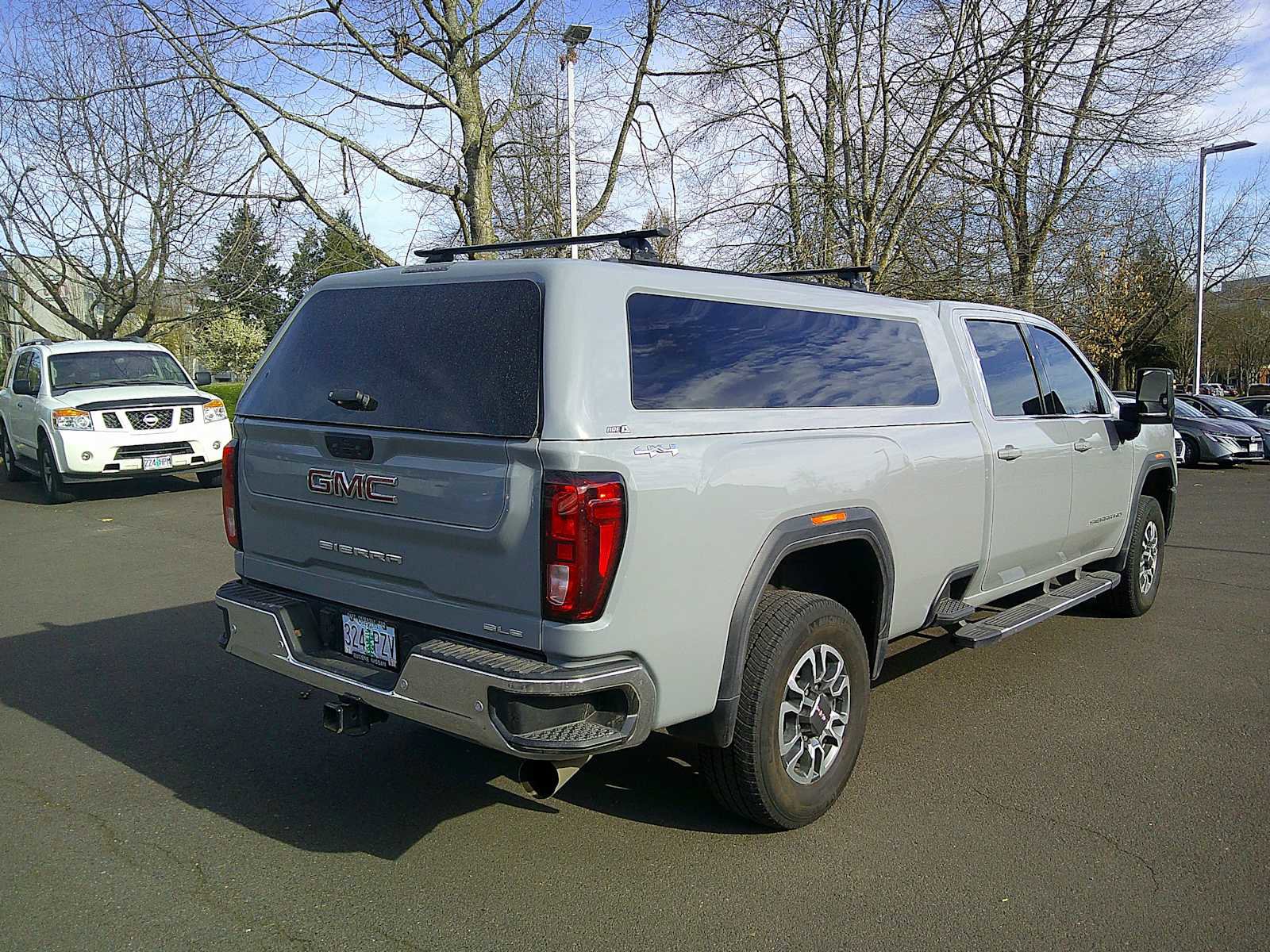 Used 2024 GMC Sierra 3500 SLE w/ SLE Value Package image 5