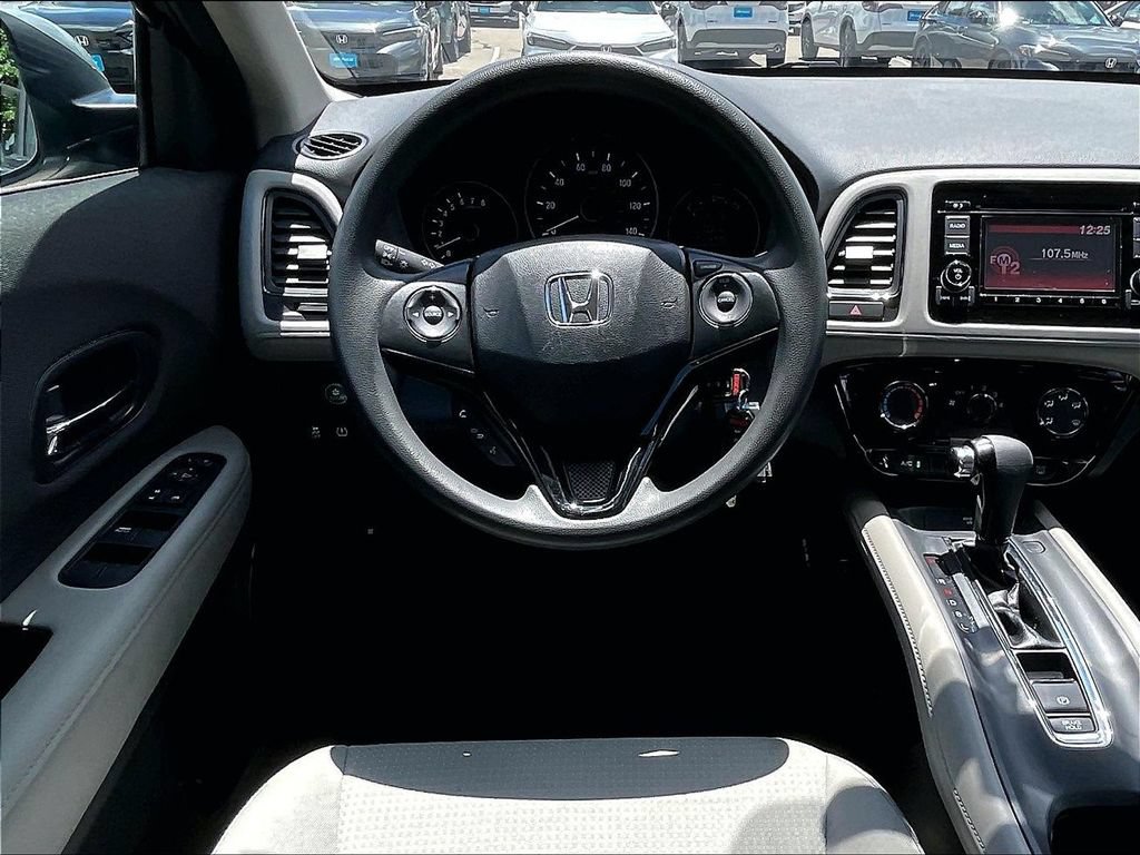 Certified 2019 Honda HR-V LX image 17