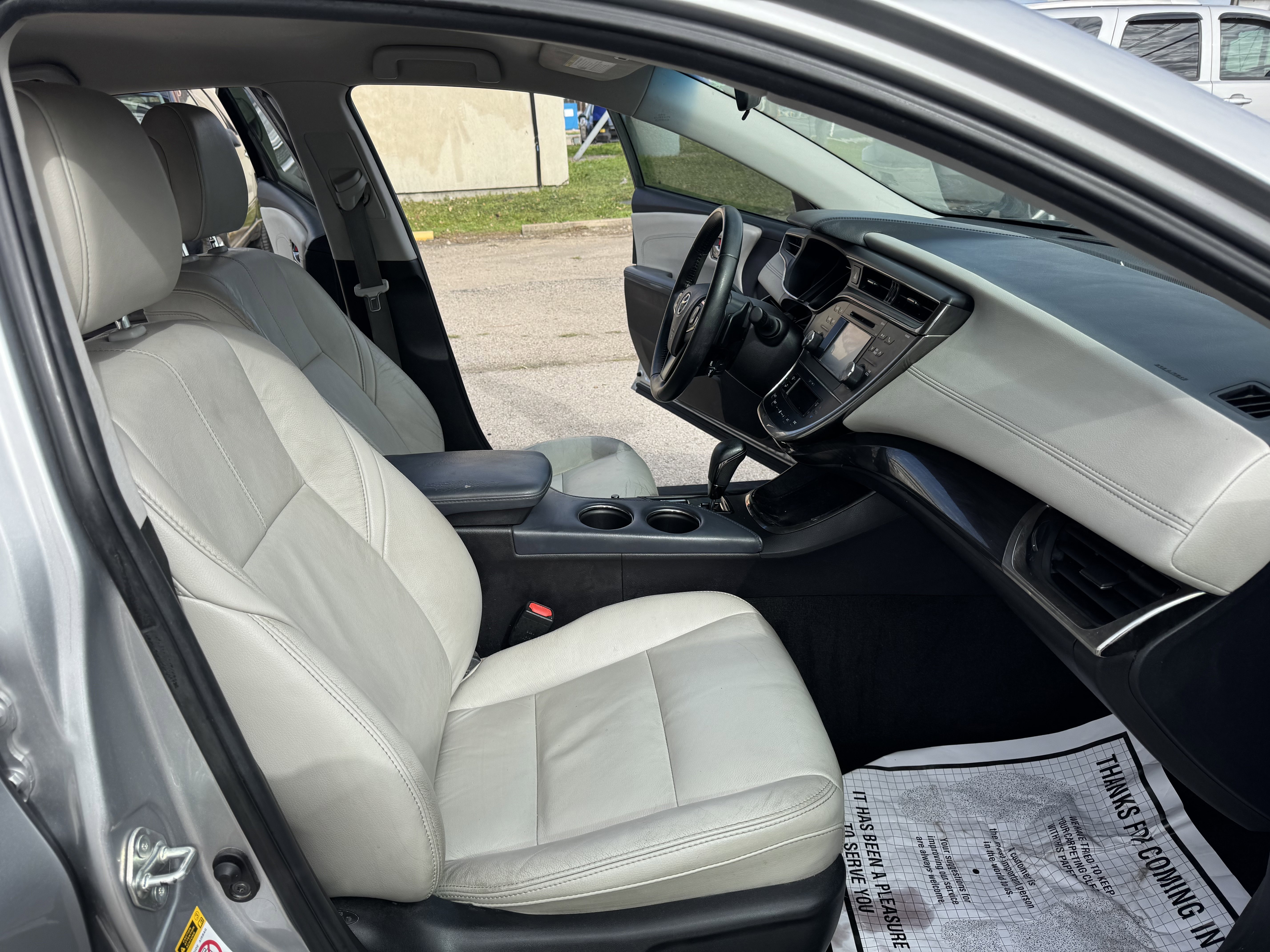 Used 2015 Toyota Avalon XLE FWD image 14