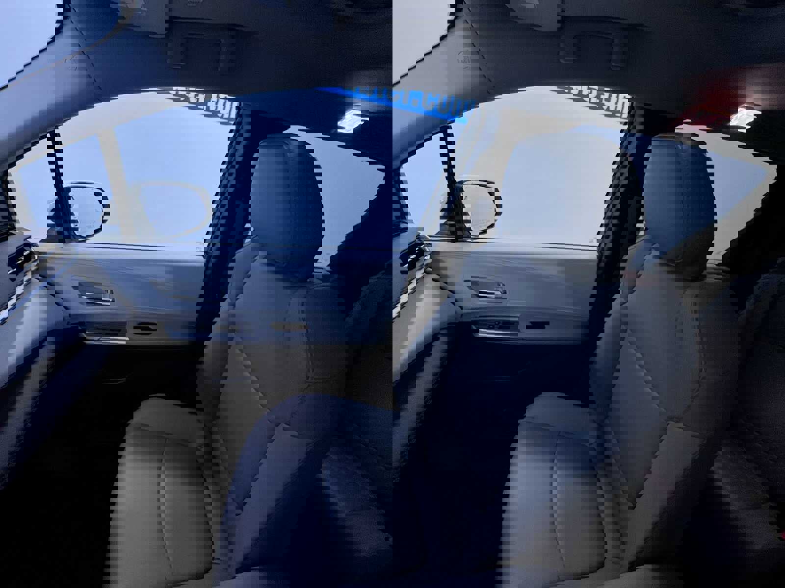 Used 2025 Toyota Sienna XLE w/ XLE Plus Package image 34