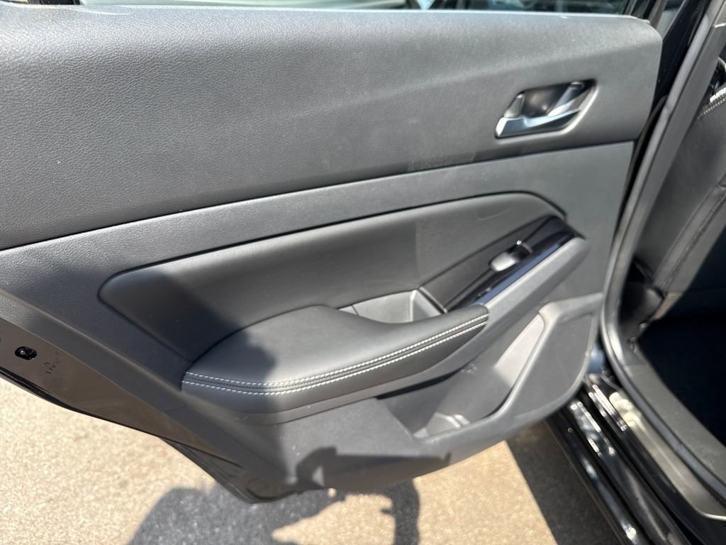 Used 2025 Nissan Altima 2.5 SL AWD/4WD image 33