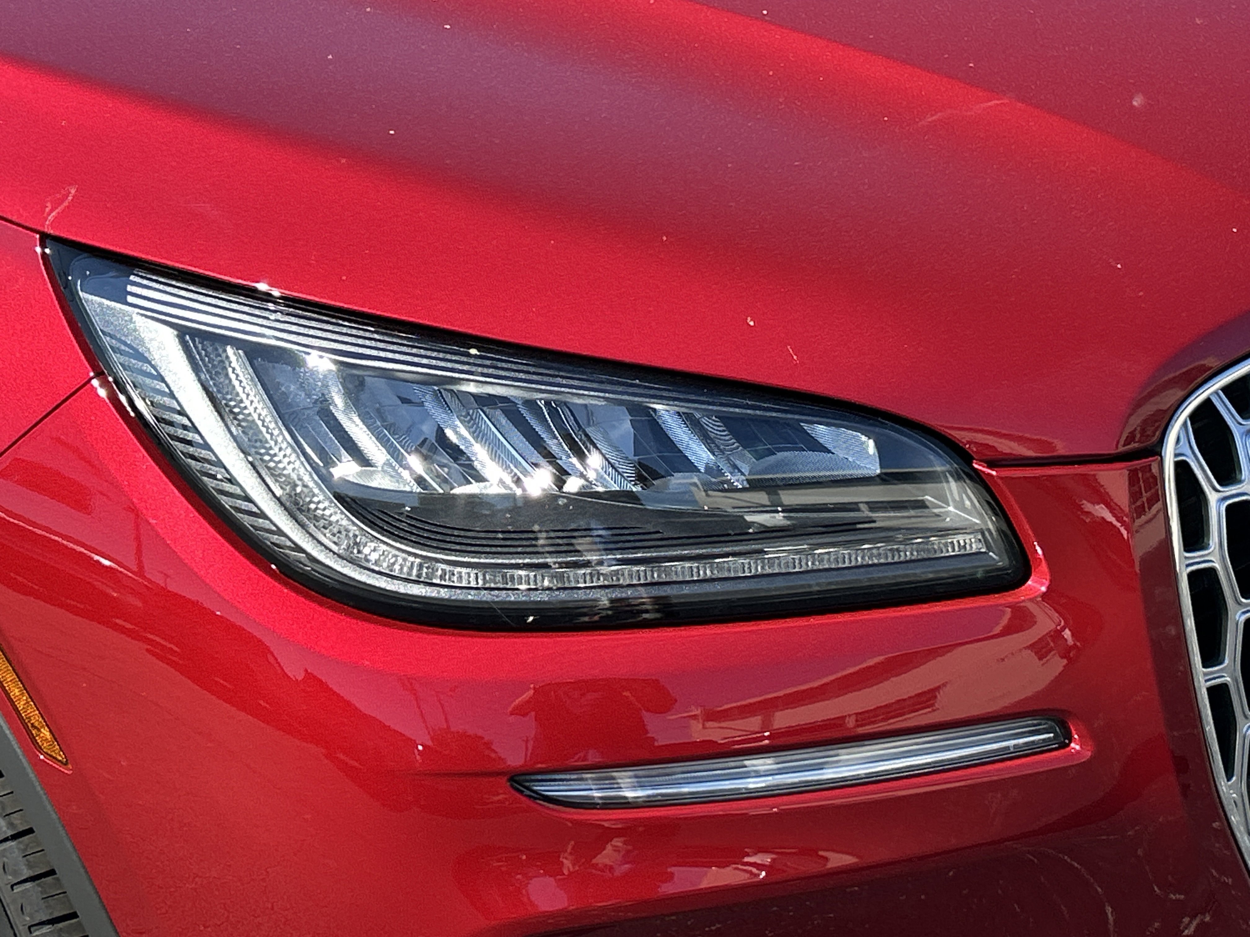 Used 2024 Lincoln Corsair Premiere w/ Equipment Group 101A image 10