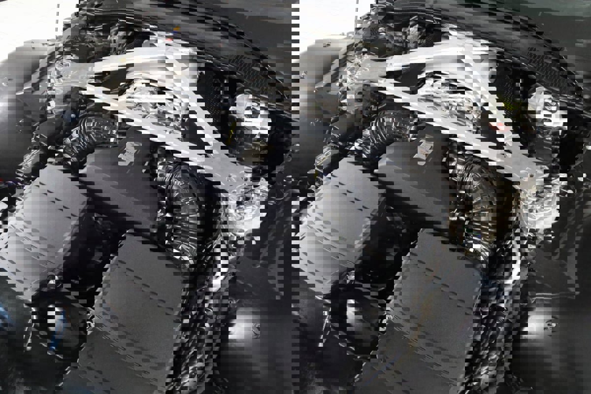 Used 2019 Aston Martin V8 Vantage Coupe image 15