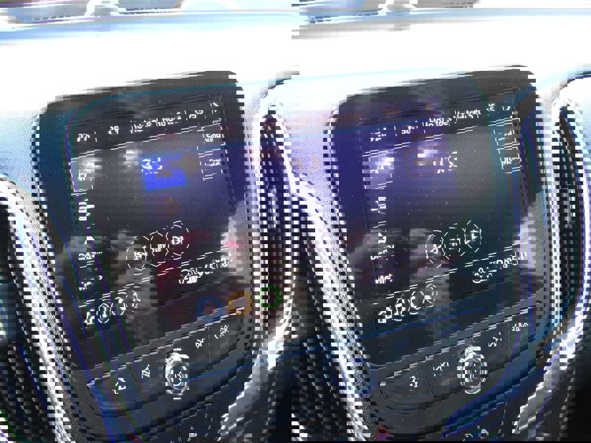 Used 2022 Chevrolet Equinox LT image 15