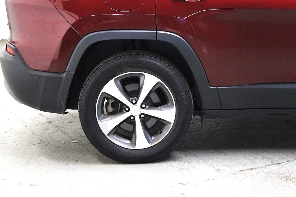 Certified 2021 Jeep Cherokee Limited AWD/4WD image 36