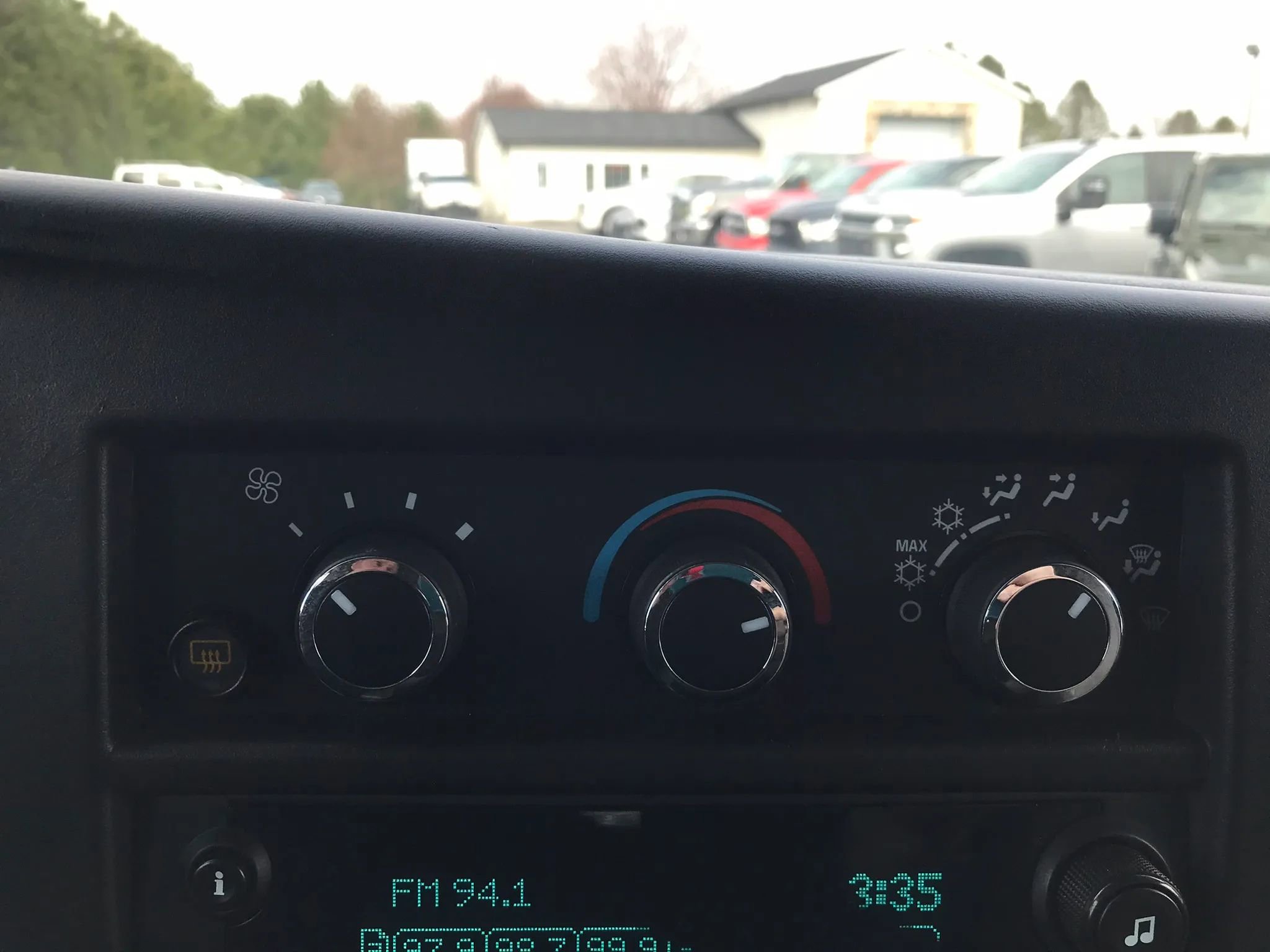 Used 2017 Chevrolet Express 3500 LT w/ LT Preferred Equipment Group image 19