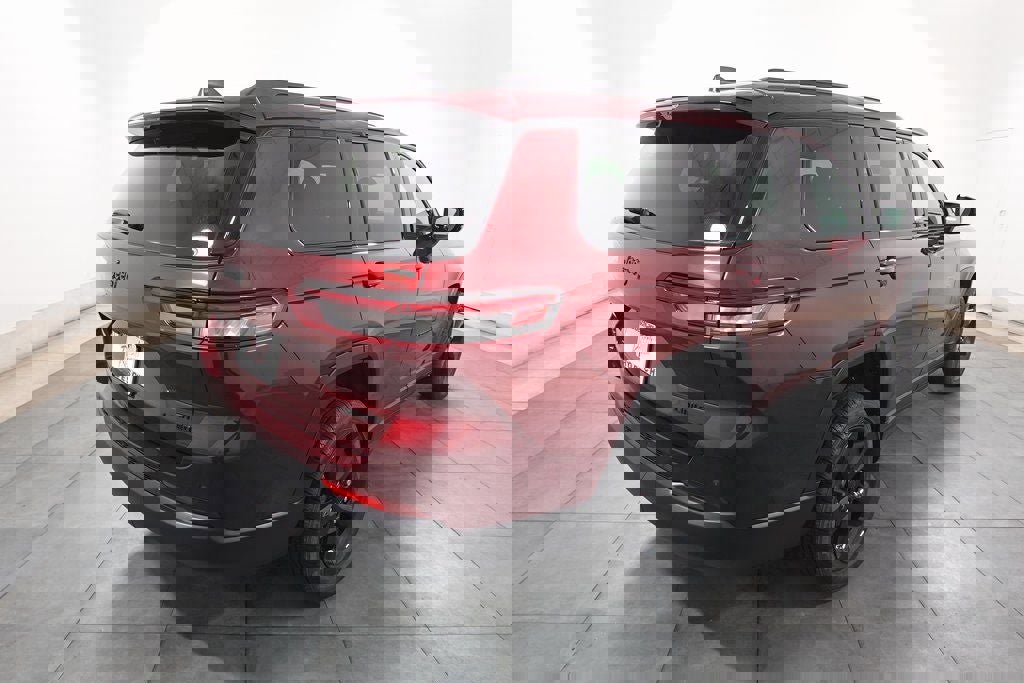 New 2025 Jeep Grand Cherokee L Limited w/ Luxury Tech Group II image 5