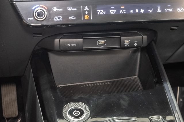 Used 2023 Kia Niro Wind FWD image 22