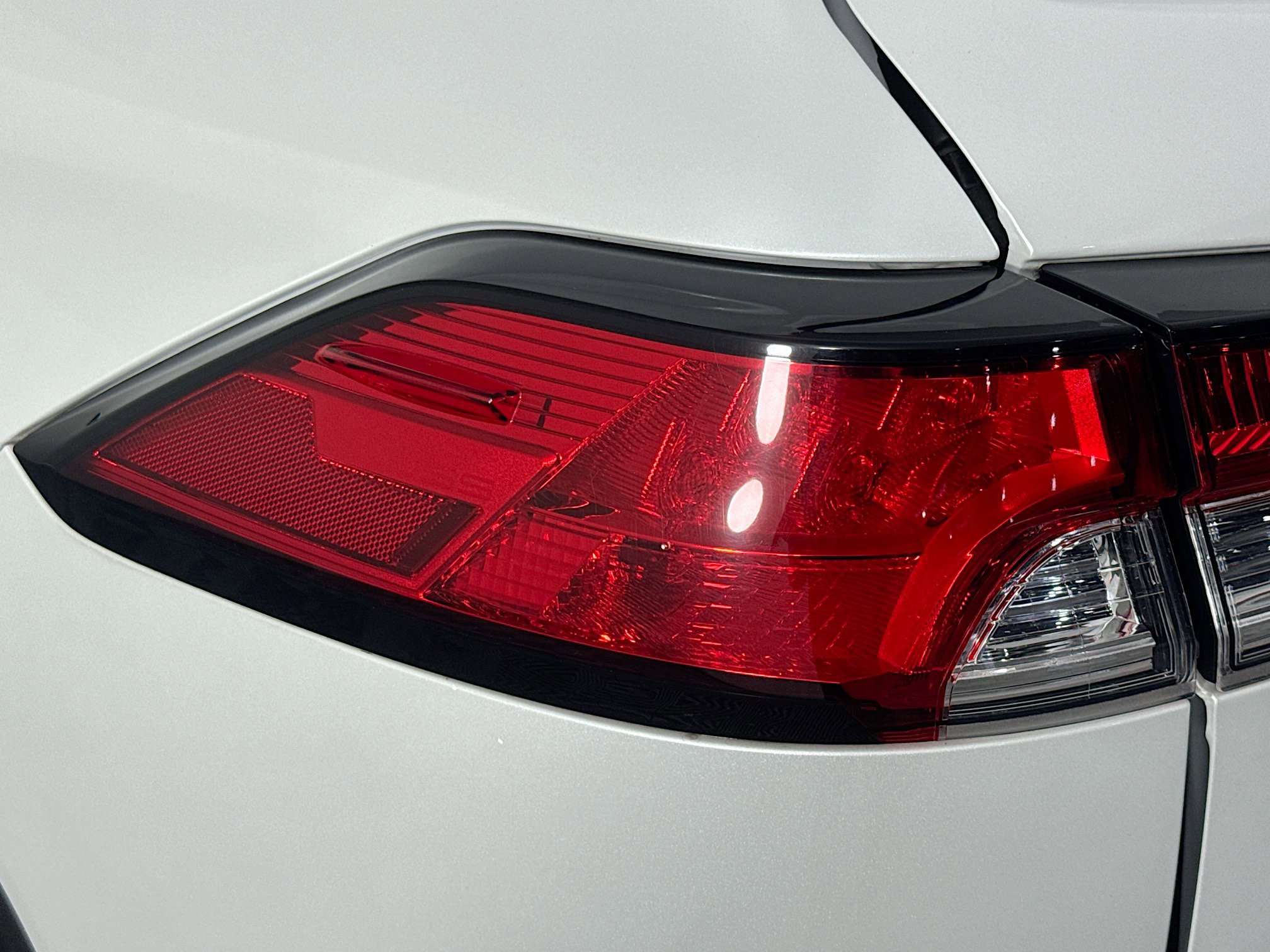 Used 2022 Toyota Corolla Cross L image 34