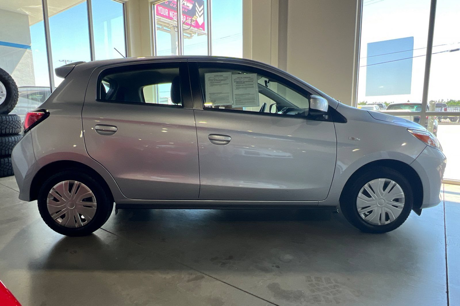 Used 2024 Mitsubishi Mirage ES FWD image 3