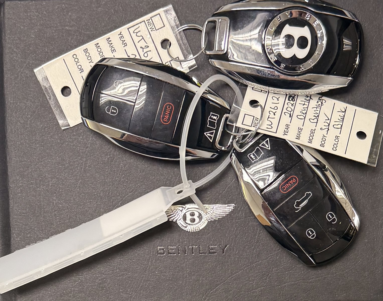 Certified 2022 Bentley Bentayga AWD/4WD image 45