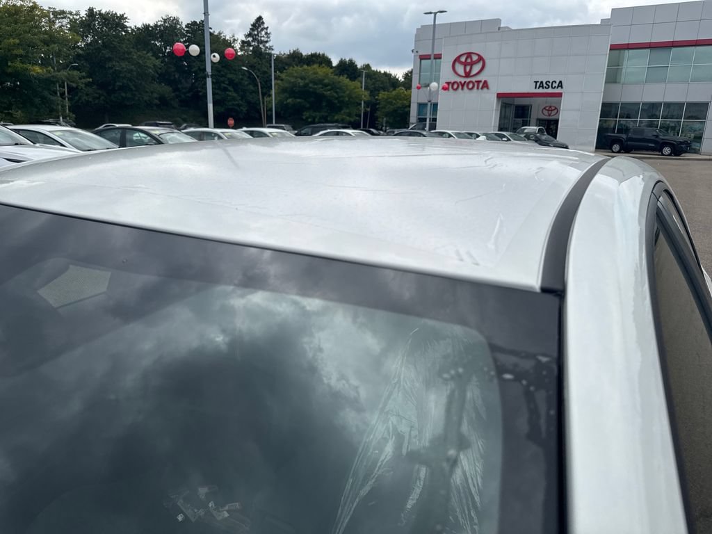 New 2026 Toyota Corolla SE w/ SE Premium Package AWD/4WD image 39