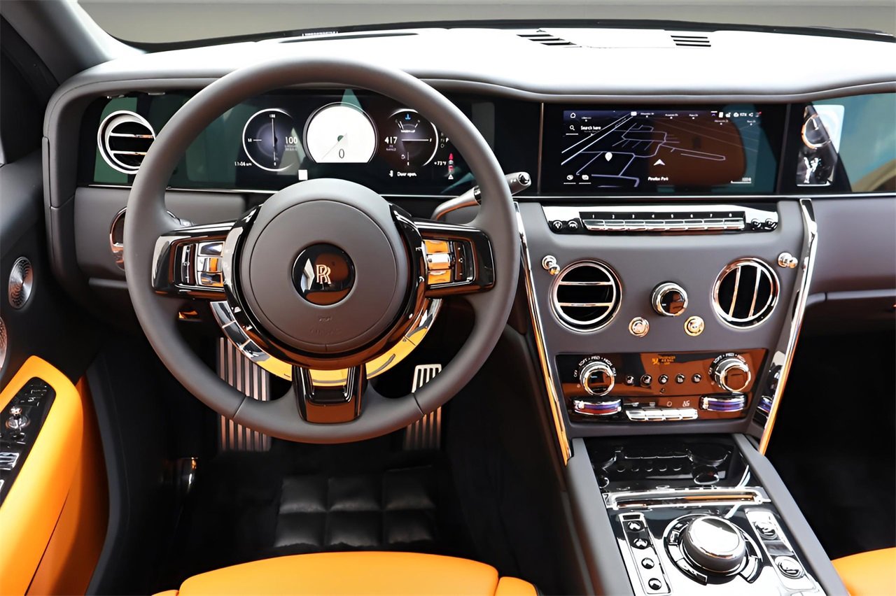 New 2025 Rolls-Royce Cullinan image 17