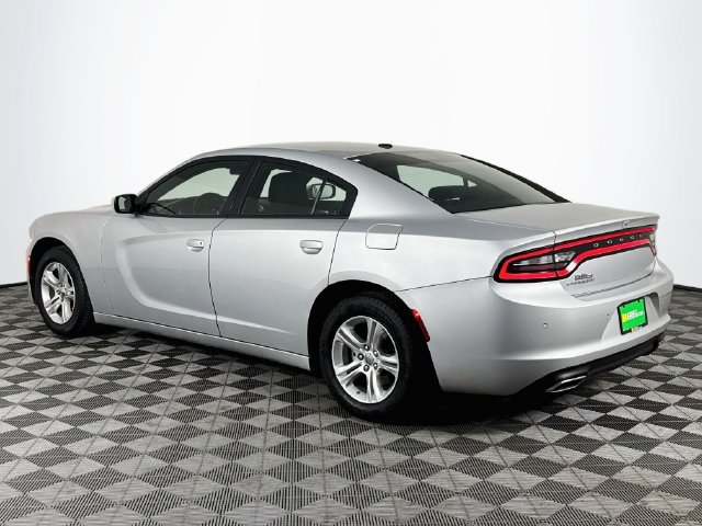 Used 2022 Dodge Charger SXT RWD image 6