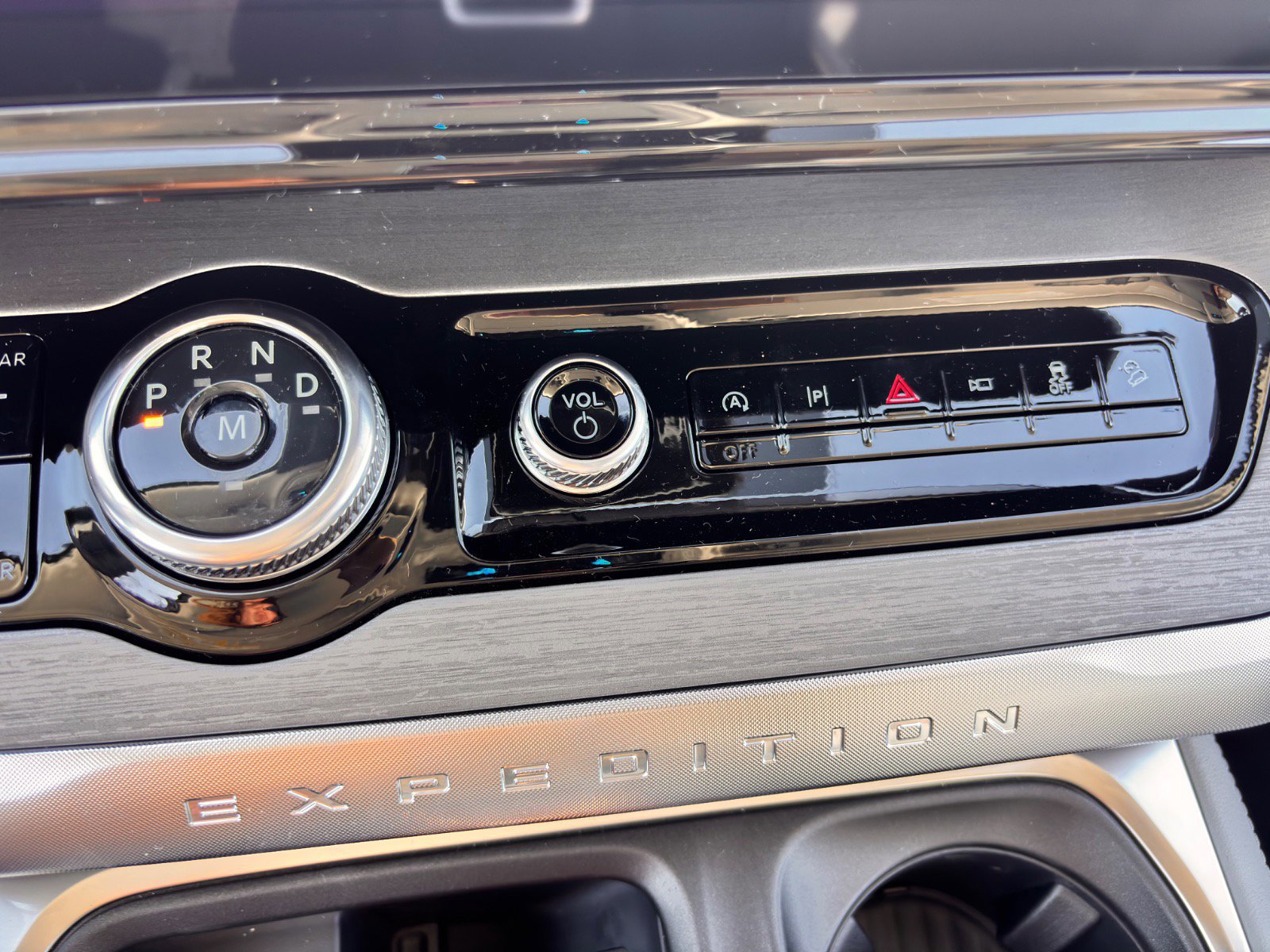 New 2025 Ford Expedition Max Platinum image 60