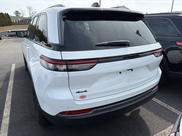 New 2026 Jeep Grand Cherokee Altitude image 6