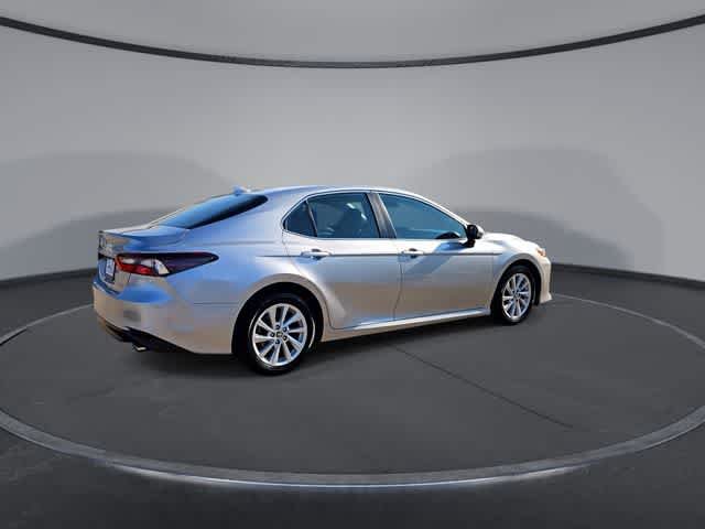 Used 2022 Toyota Camry LE FWD image 8