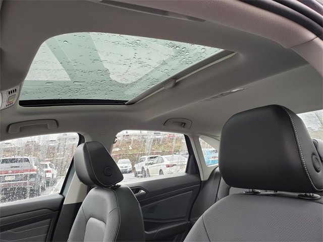 New 2026 Volkswagen Jetta SEL image 7