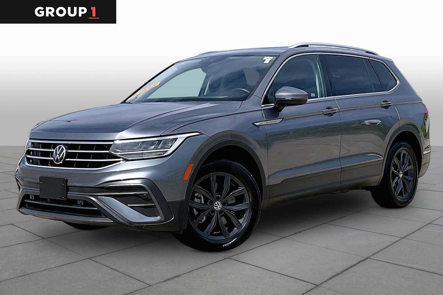 Used 2024 Volkswagen Tiguan SE