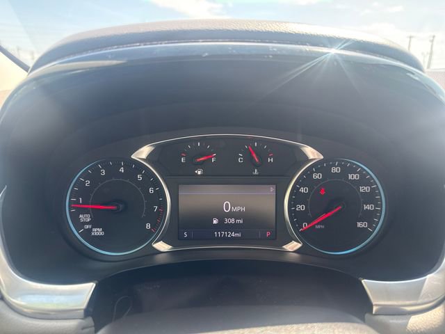 Used 2020 Chevrolet Traverse LT w/ LPO, 'HIT The Road' Package AWD/4WD image 16