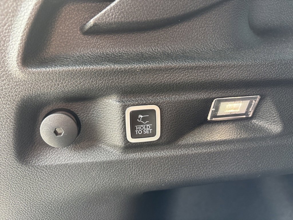 Used 2023 Jeep Grand Cherokee L Altitude image 26