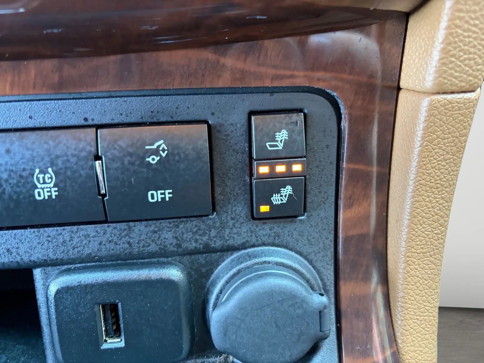 Used 2016 Buick Enclave Leather image 25