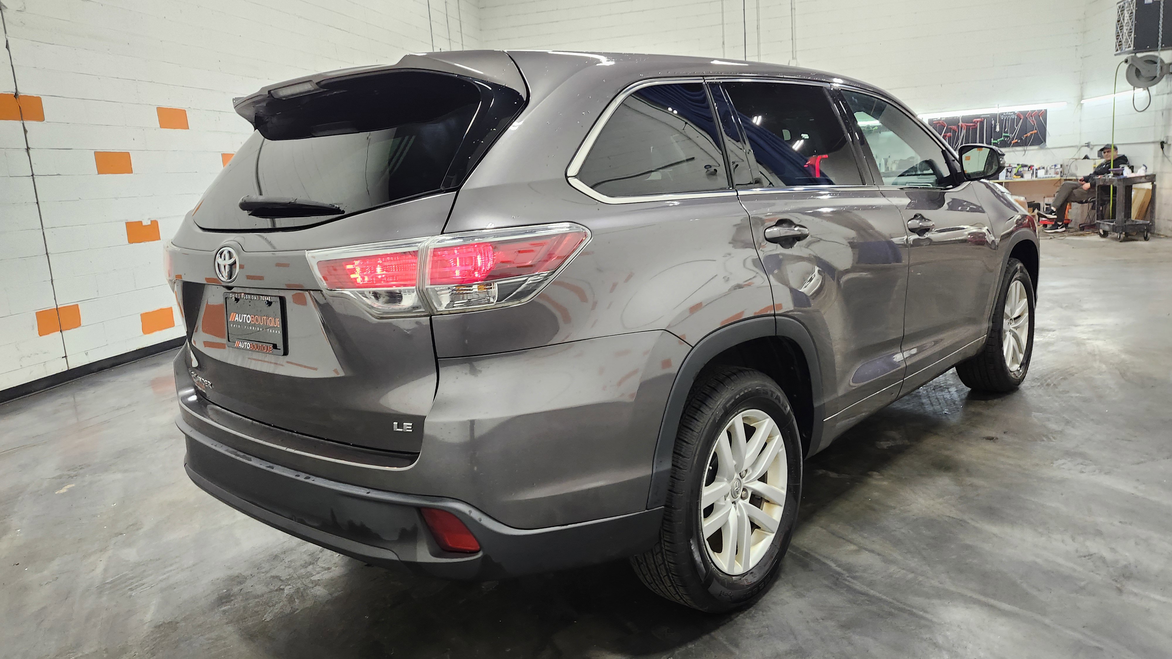 Used 2015 Toyota Highlander LE image 14
