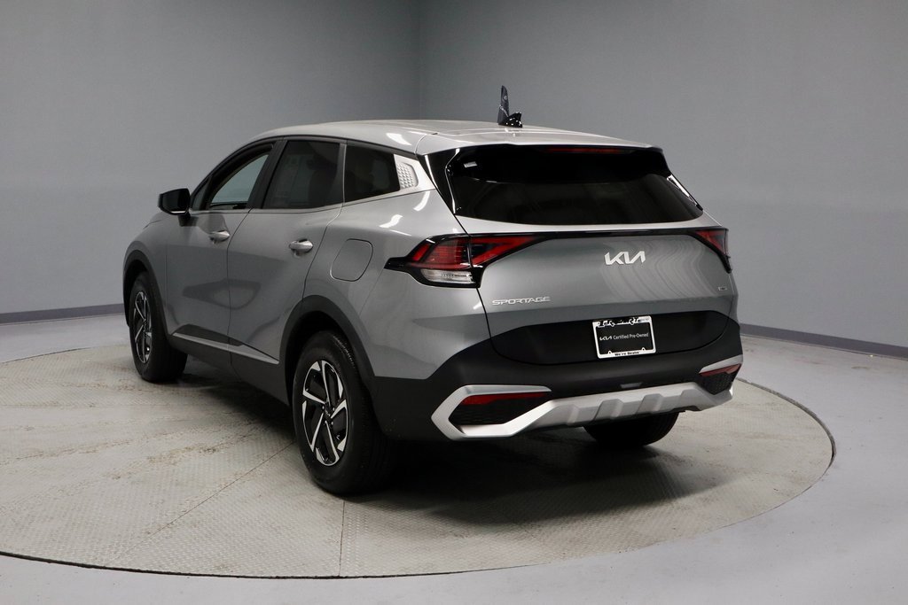 Used 2024 Kia Sportage LX image 8