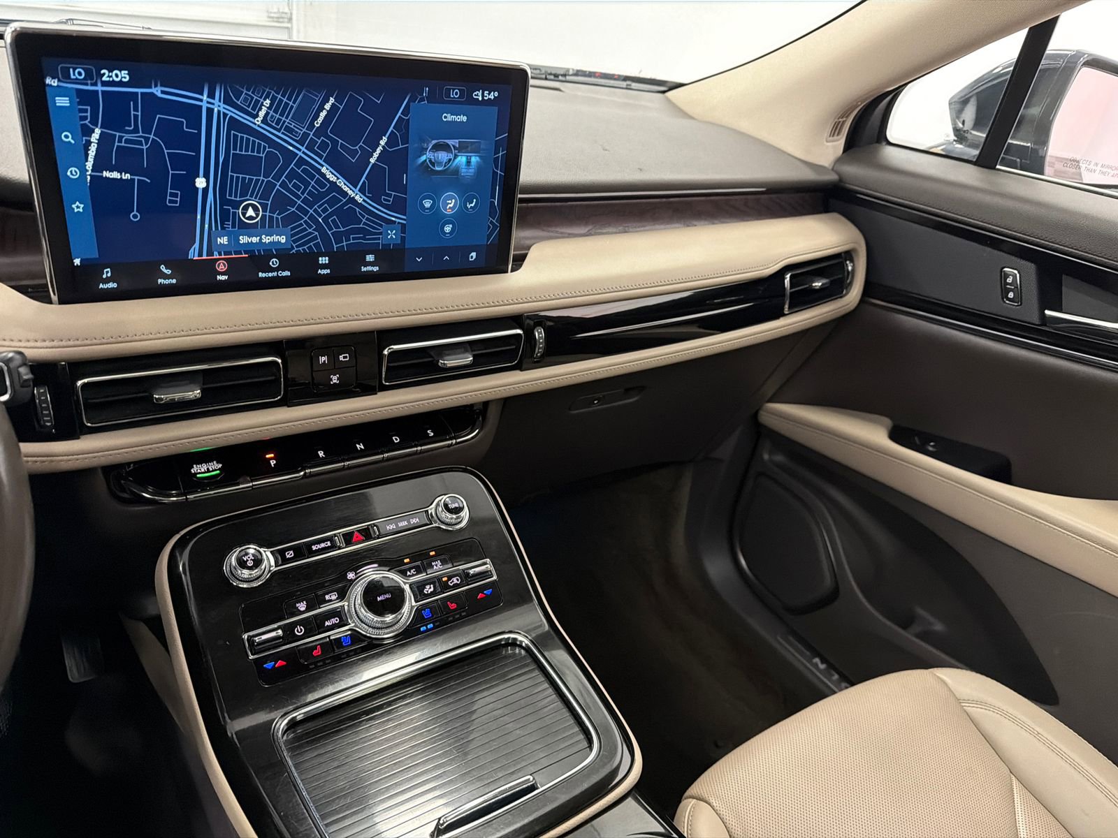 Used 2022 Lincoln Nautilus Reserve image 24