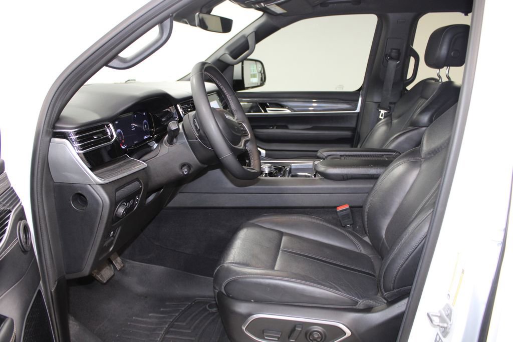 Used 2022 Jeep Wagoneer Series II image 23