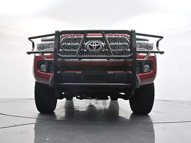 Used 2017 Toyota Tacoma TRD Off-Road AWD/4WD image 47
