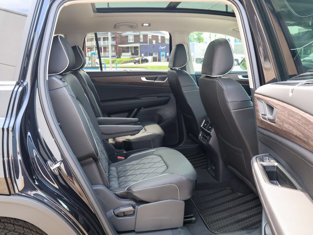 New 2026 Volkswagen Atlas SEL Premium R-Line AWD/4WD image 34