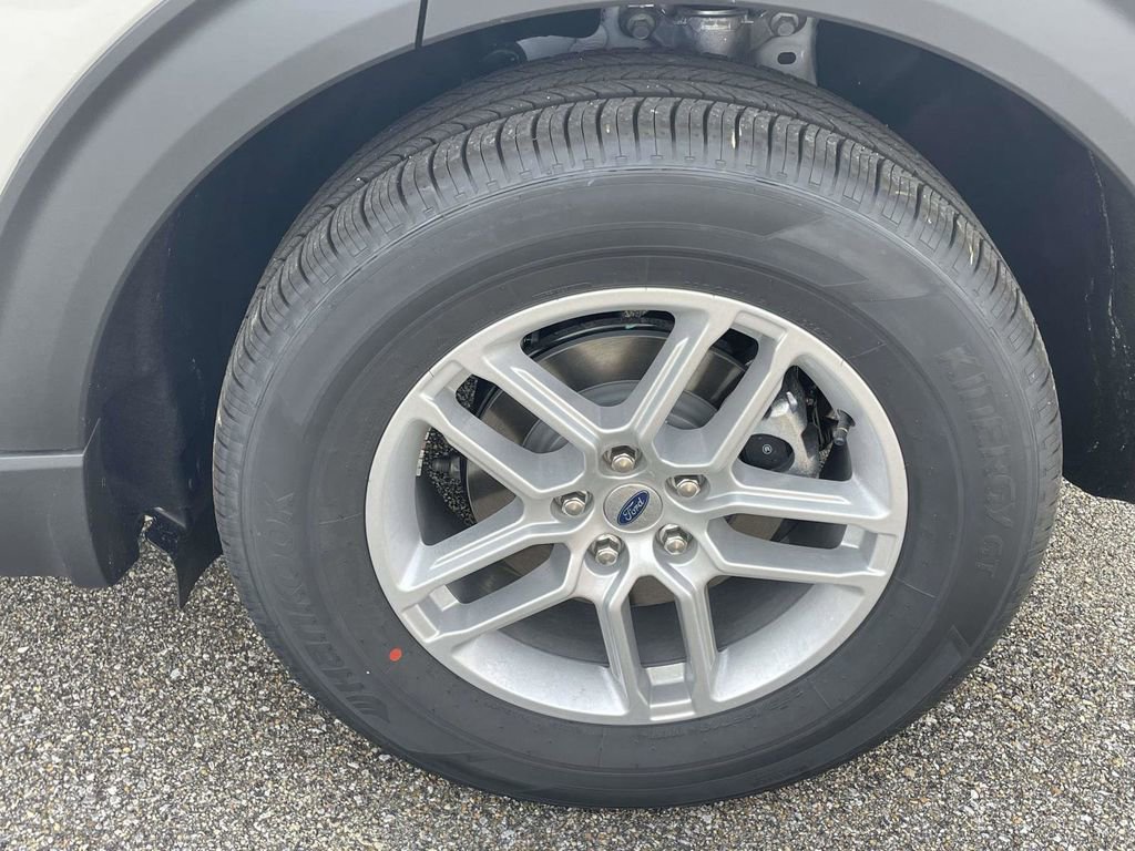 New 2025 Ford Explorer Active image 9