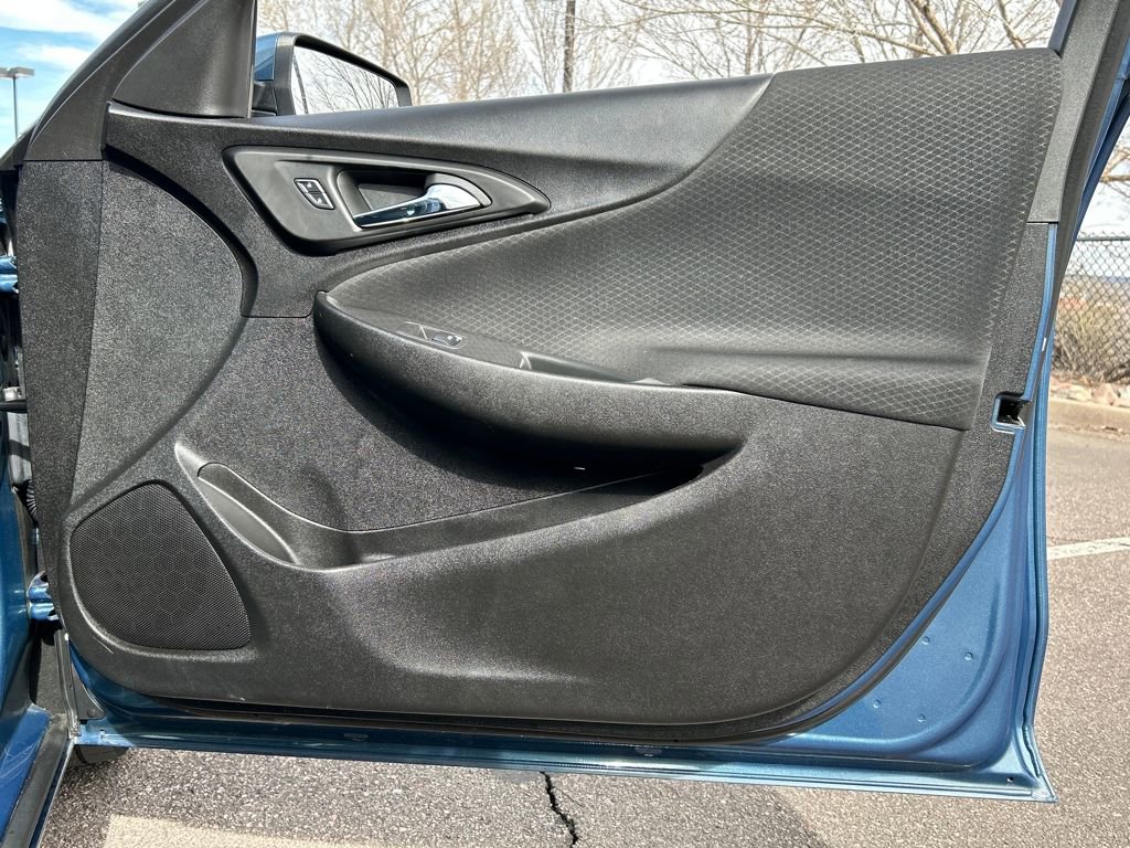 Used 2024 Chevrolet Malibu LT image 32