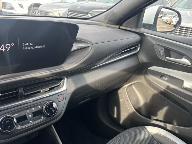 Certified 2024 Buick Envista Preferred w/ Convenience I Package image 28