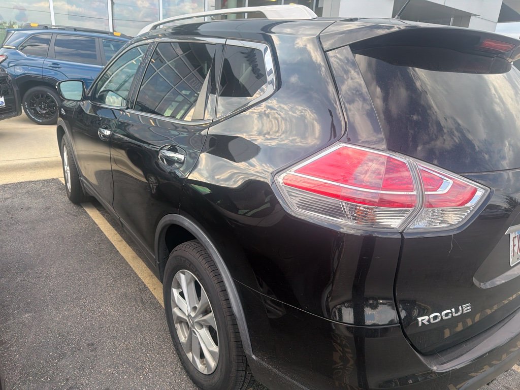 Used 2014 Nissan Rogue SV AWD/4WD image 4