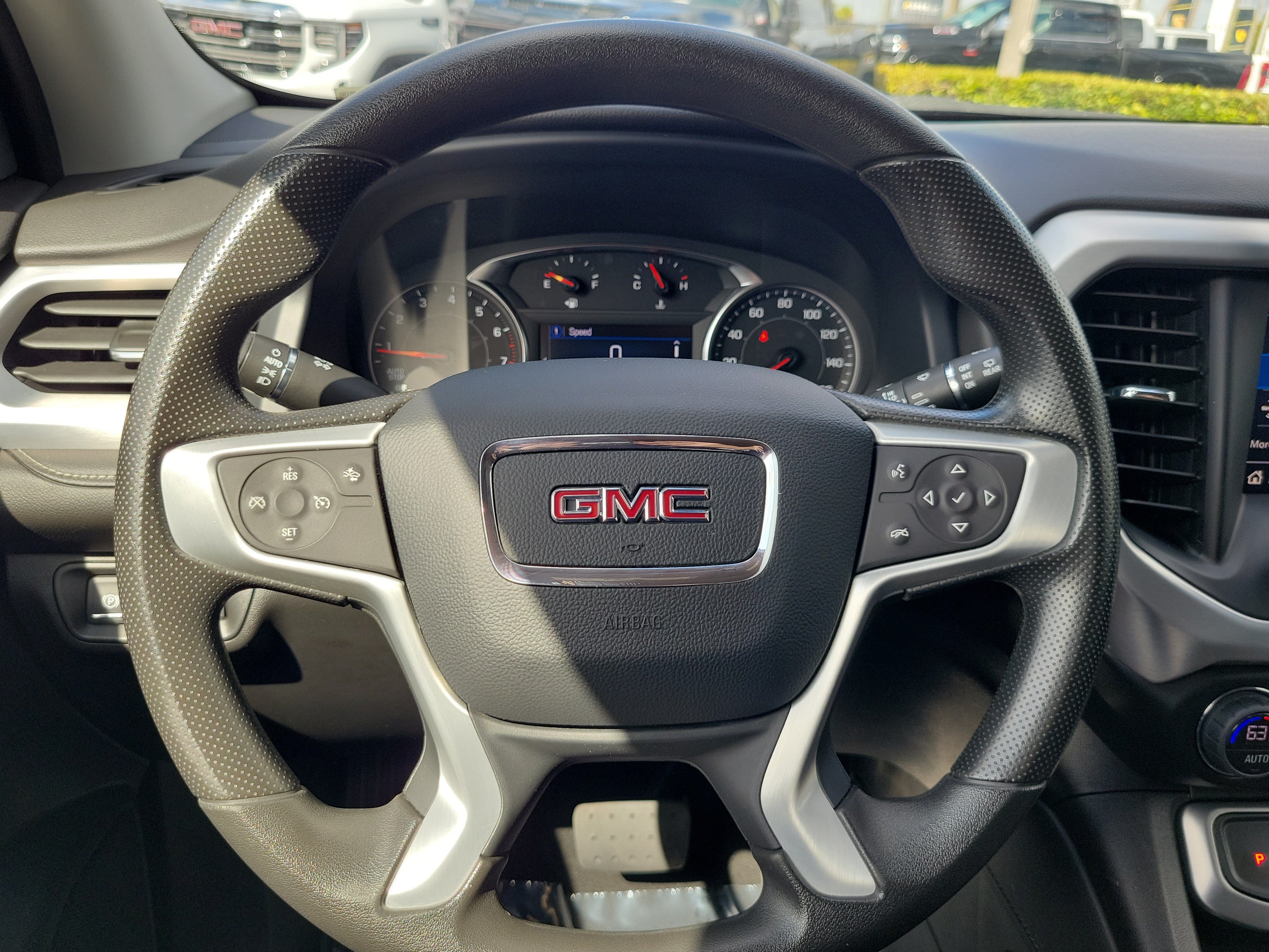 Used 2023 GMC Acadia SLE w/ Driver Convenience Package FWD image 19
