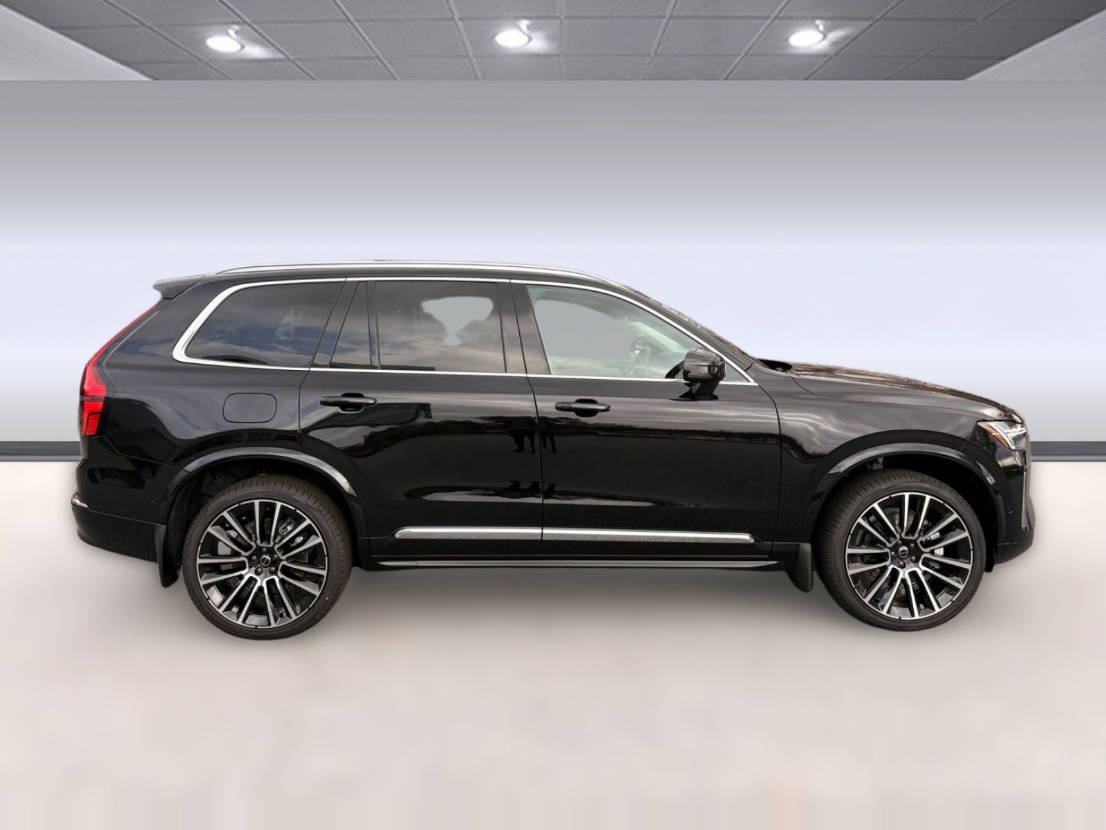 New 2026 Volvo XC90 B6 Ultra w/ Protection Package image 8