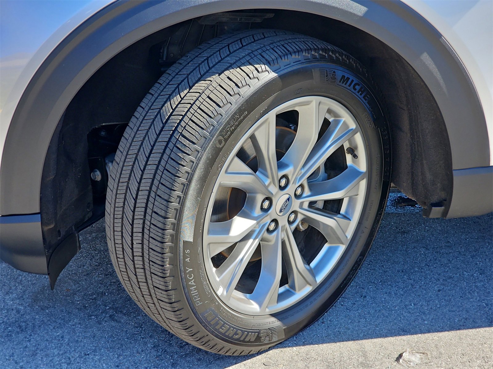 Used 2023 Ford Explorer Limited image 36