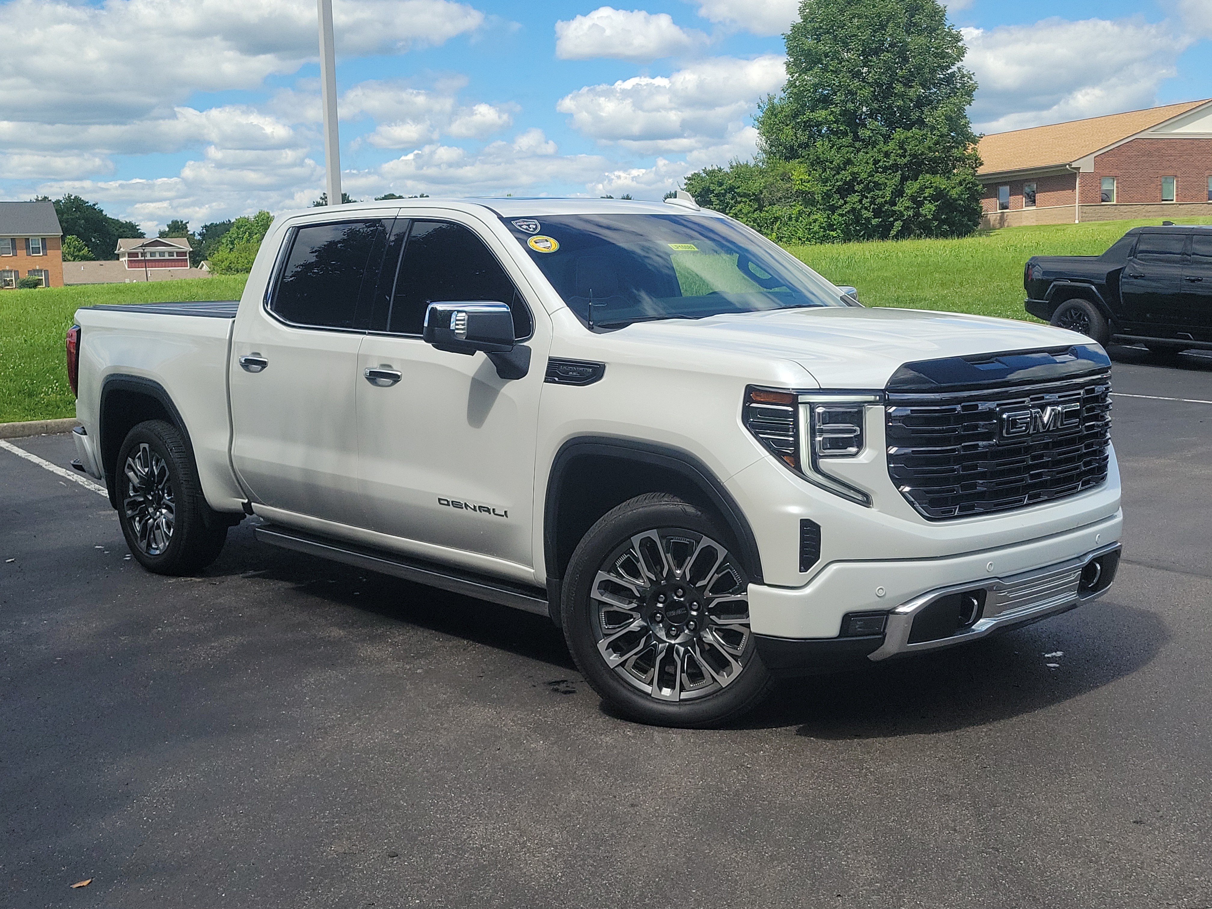 Used 2025 GMC Sierra 1500 Denali Ultimate AWD/4WD image 31