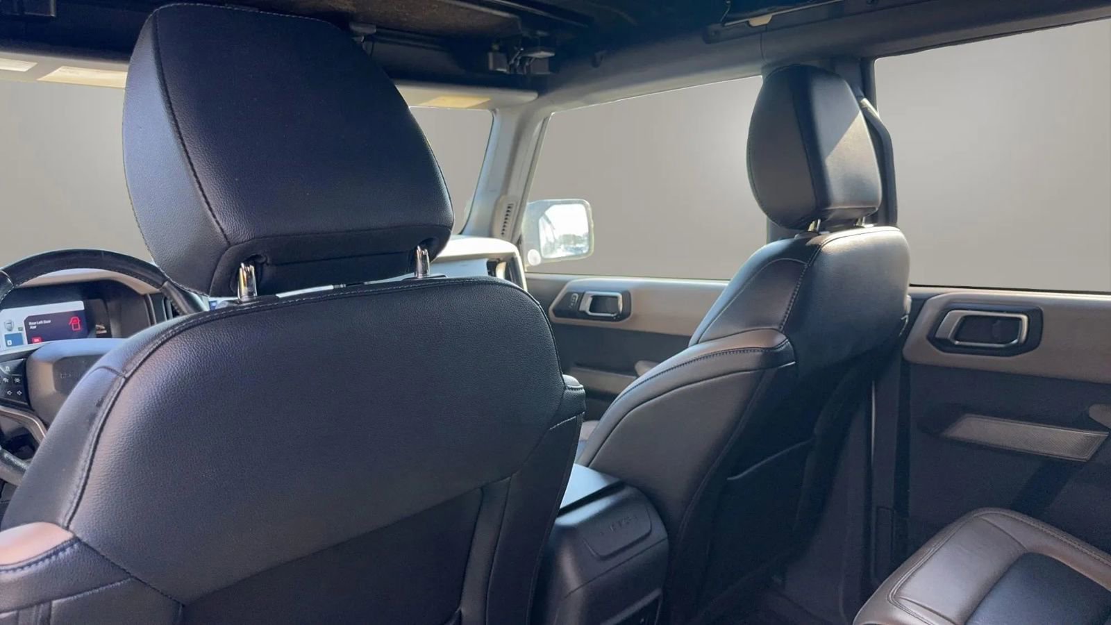 Used 2022 Ford Bronco Wildtrak image 13