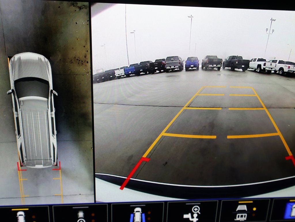 Certified 2022 Chevrolet Tahoe Z71 w/ Luxury Package image 23