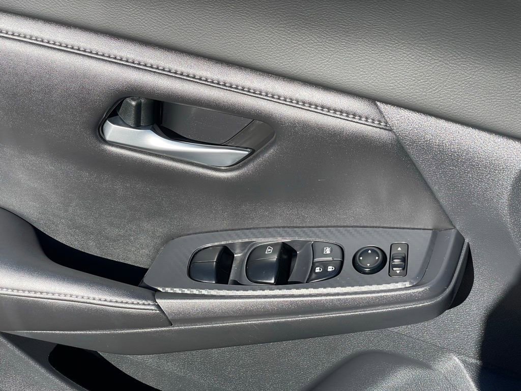 Certified 2023 Nissan Sentra SV w/ All-Weather Package FWD image 10