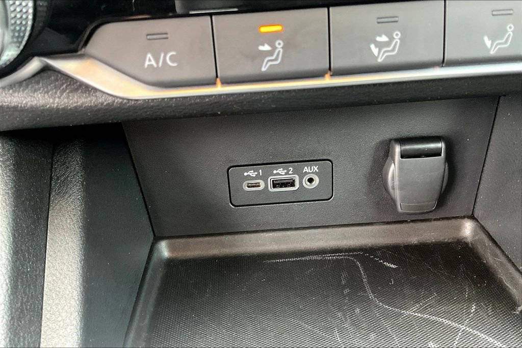Certified 2023 Nissan Sentra SV FWD image 16
