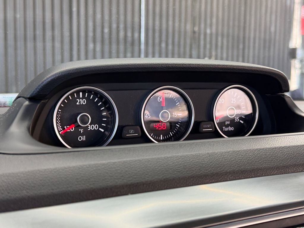 Used 2014 Volkswagen Beetle R-Line image 19